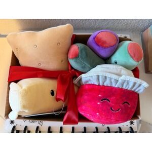 Giggle Scape Charcuterie Plush Toy Set New Foodie Gift Box Cracker Cheese Olives